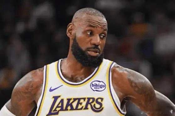 詹姆斯真好面子啊ESPN记者Brian在一档播客节目中谈到詹姆斯对待薪资的态度，