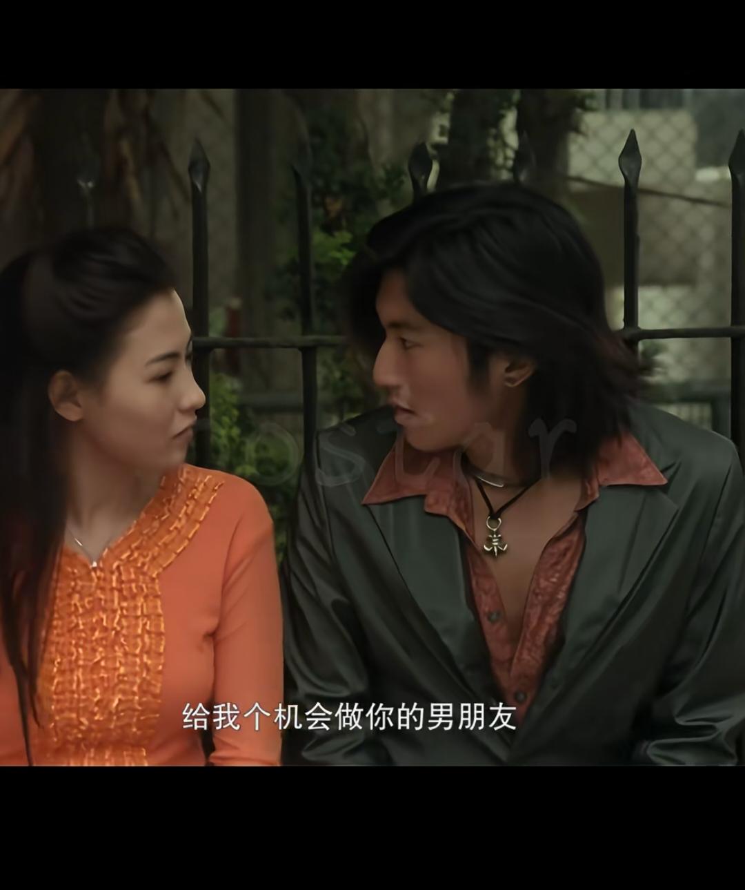明明他俩才是金童玉女，为什么谢会选择比他大十多岁的半老徐娘呢？难道就是因为她是