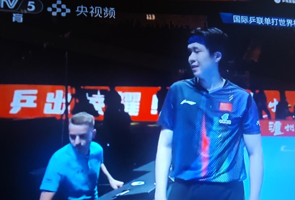 别看比分是4-3。我告诉你，这根本不是一场体育竞技，这是一场血淋淋的王座保卫