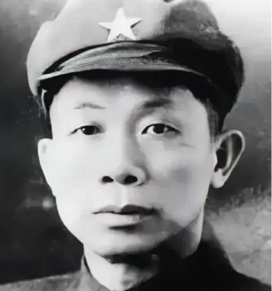 1971年，重病的浙江副省长冯白驹写了一封求救信，伟人读后，立即派人喊来