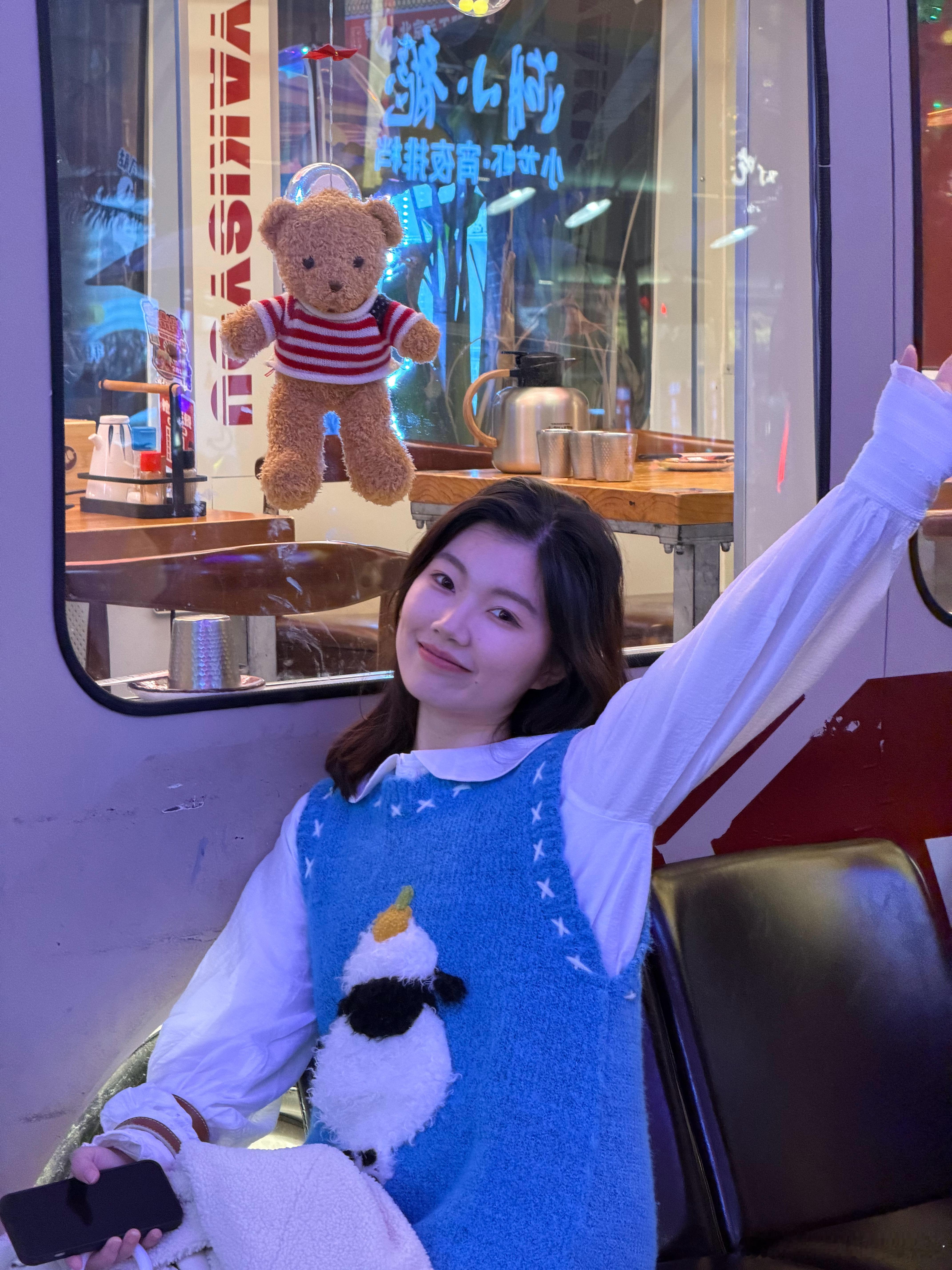 华为Pura80Ultra对比iPhone17ProMax，夜景长焦人