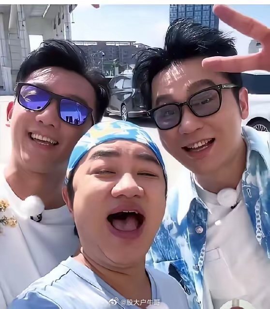 #陈赫回应王祖蓝回归奔跑吧#看到王祖蓝时隔八年重回跑男，和李晨、郑恺同框的那一刻，好多老粉的心忽然就