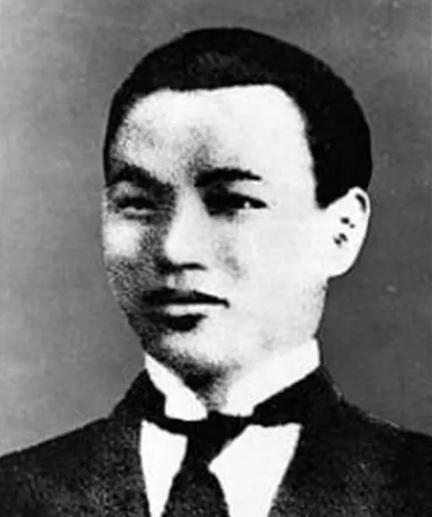 1953年，毛主席视察安庆，突然想起了陈独秀，于是便问地委书记：陈独秀家还有谁？
