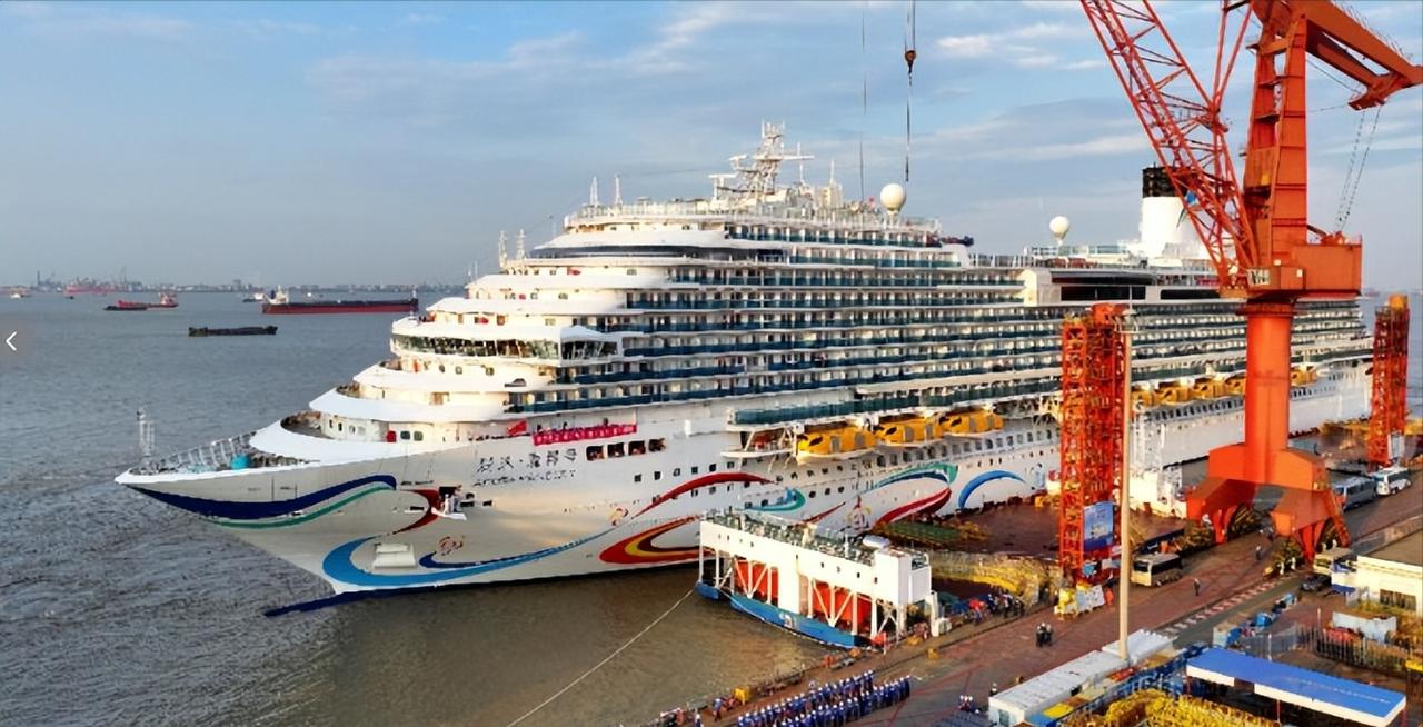 真是活久见！霍尔木兹海峡那边炮火连天，可谁能想到，这把火竟然把中国造船厂的订单给