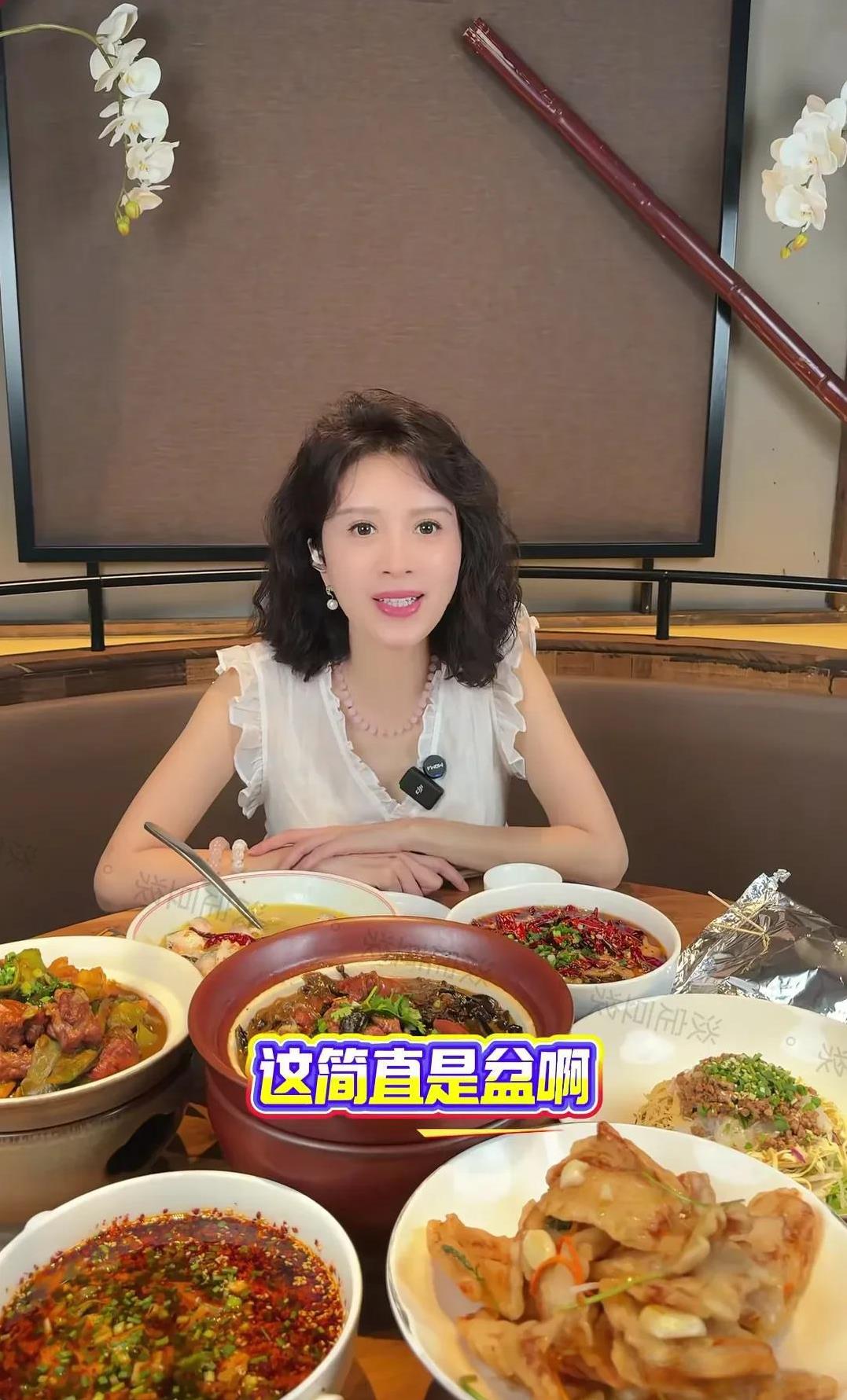看演员金巧巧绝对是人生赢家，作为演员她已经名利双收；作为女人她有颜值有身材，还嫁