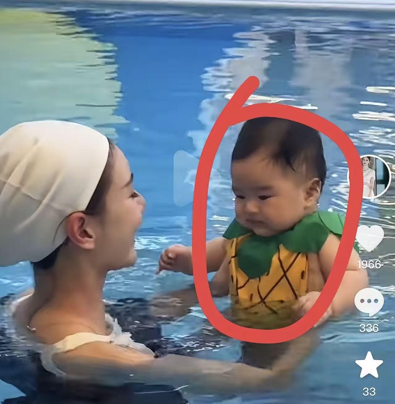 马筱梅第一次带儿子去游泳，光顾着自己开心，完全没有顾及儿子被吓哭的表情！汪宝