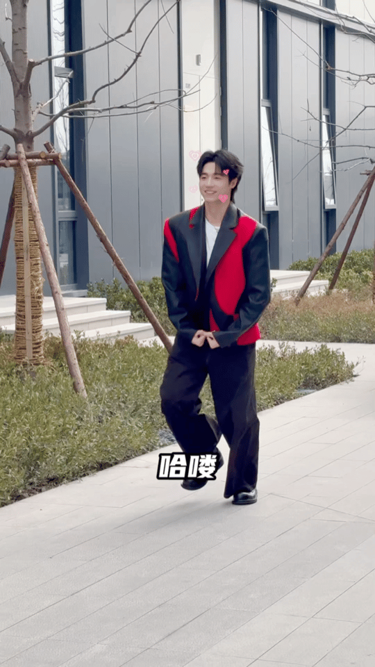 孙天宇内娱天选马系艺人孙天宇这“马系”表现太有感染力了！在东方卫视春晚后台看