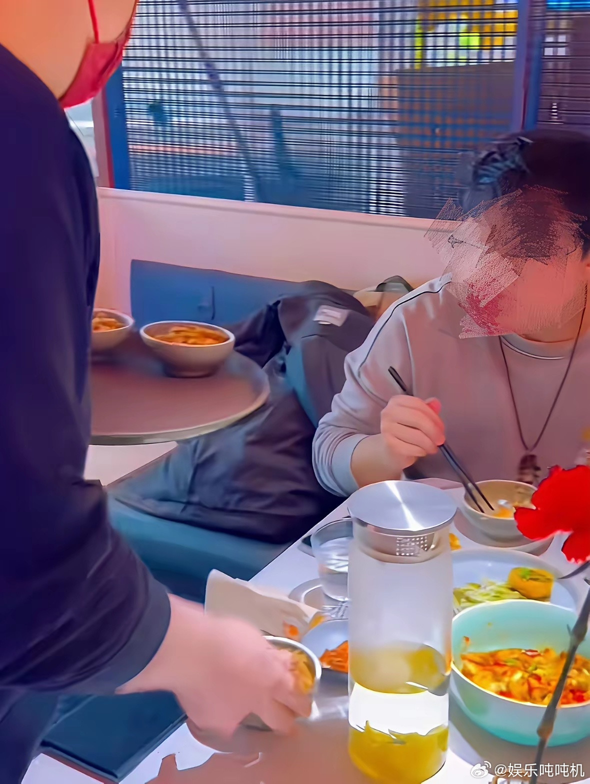 汪小菲不愧是做餐饮的，嗅觉真的灵敏。因为马筱梅生孩子坐月子，汪总顺便把台湾省的“