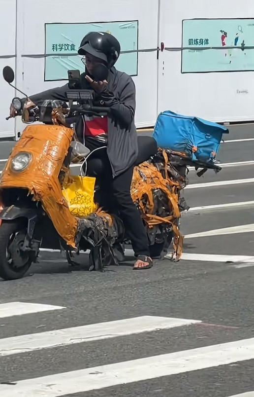 就凭这战车，一看就是单王