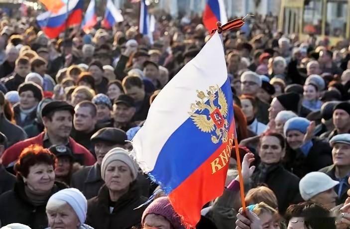 俄罗斯改变战术了，号召乌克兰各州举行公投，决定是否加入俄罗斯。不得不说，这一