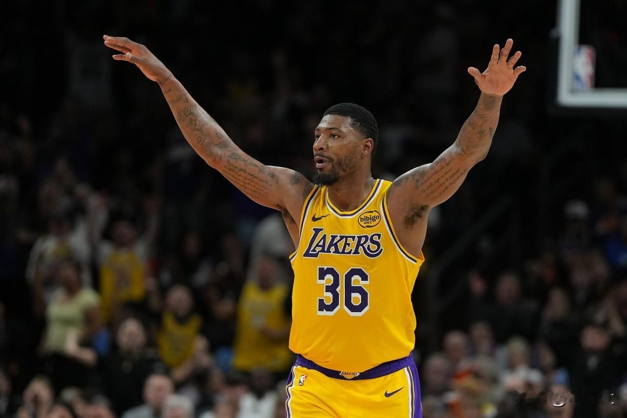 看湖人火箭这状态，第一组3:0的对决要诞生了常规赛的斯玛特值1000万场均