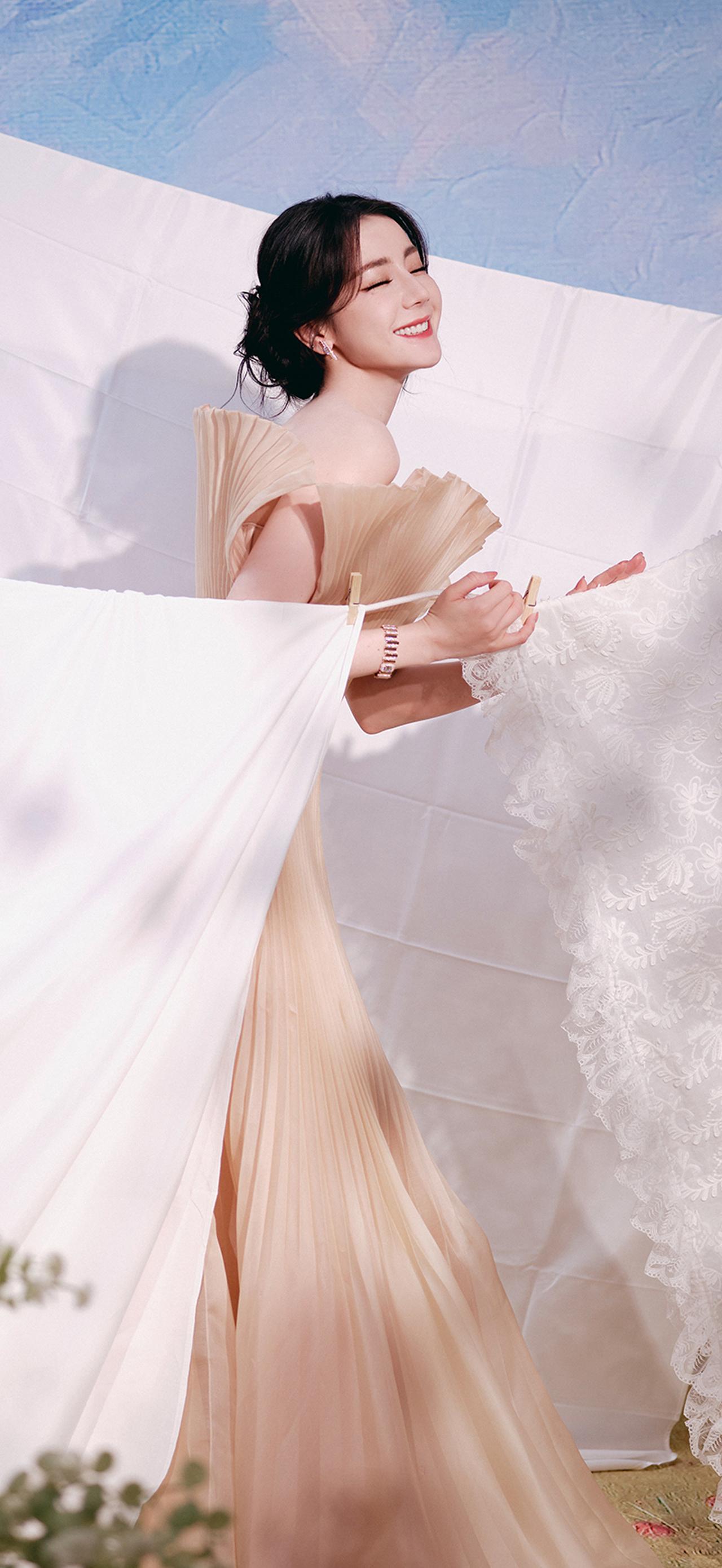 美女壁纸-第6033期-迪丽热巴