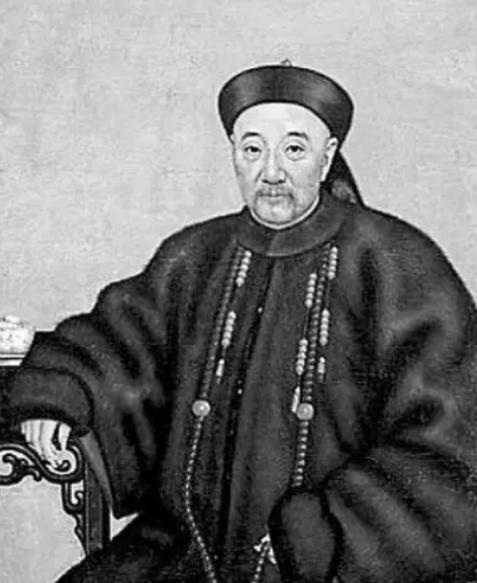 左宗棠没有护住胡雪岩，这是非常不应该的！胡雪岩为左宗棠西征筹集了近1600万两军