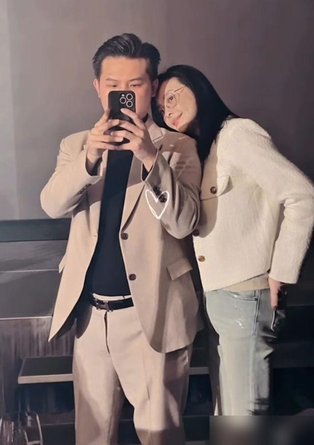 49岁女明星自爆与老公断绝性生活。“早就不想给他碰”，“你最好是去花钱算了”。