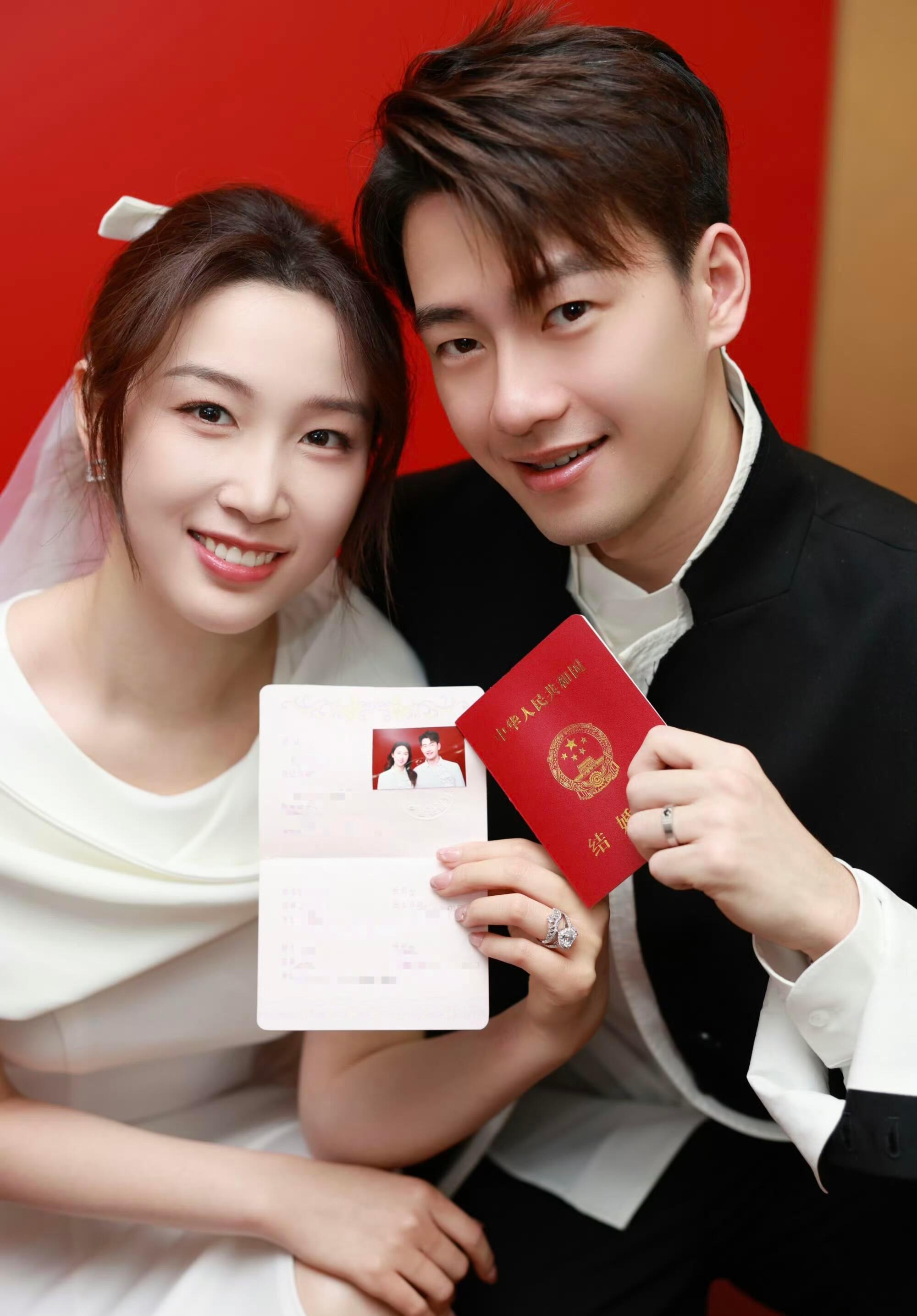 王昶钱天一结婚了！祝幸福❤️这效率太震惊了！这回真乒羽结合了王昶钱天一结婚王昶