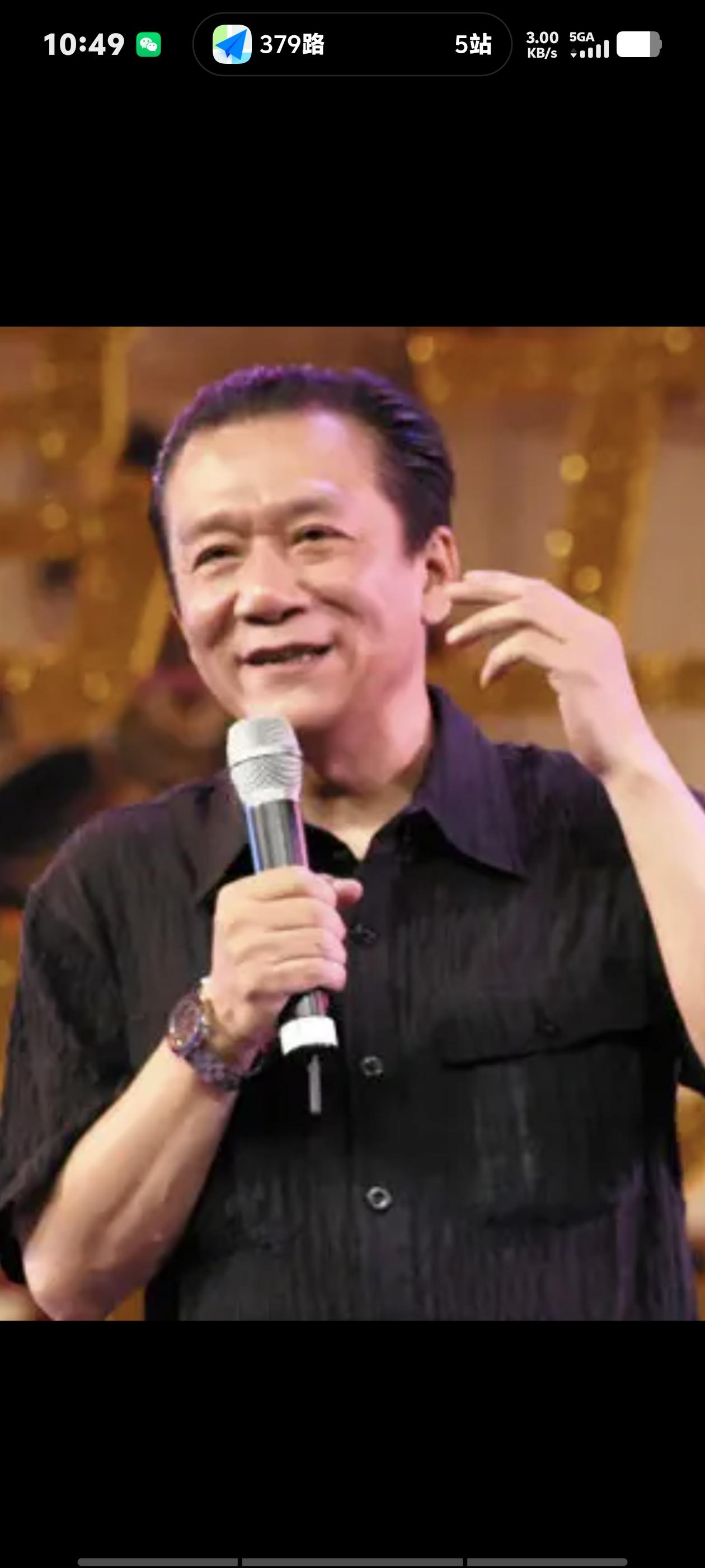 侯耀文活着的时候，在一档采访中曾客观评价了徒弟郭德纲，中肯指出了他的相声存在的问