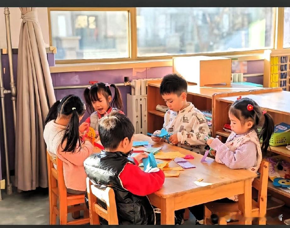 幼儿园学识字算不算超前教育?专家一句话点醒千万家长“别让孩子输在起跑线上？