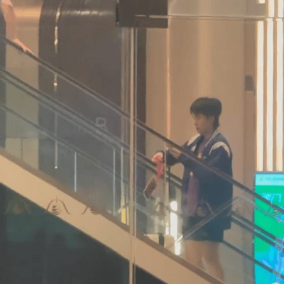 王楚钦到澳门，手机和莎莎撞款了，澳门第一训已经结束。11月6日，王楚钦是上