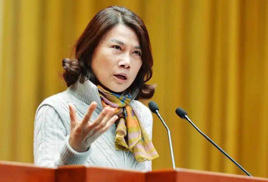 你敢禁，我就换！荷兰刚加禁半导体设备，格力立马取消进口荷兰那边刚把DUV