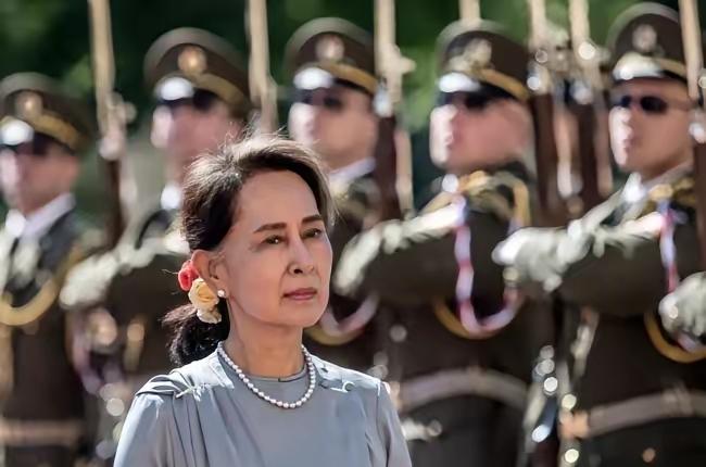 缅甸是一个奇葩的国家，地球上找不出第二个。它甚至不算一个真正意义的国家。近1/3