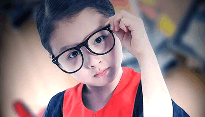 一个宝妈的自述: 从不让孩子碰电子产品的我, 却把孩子变成了近视眼