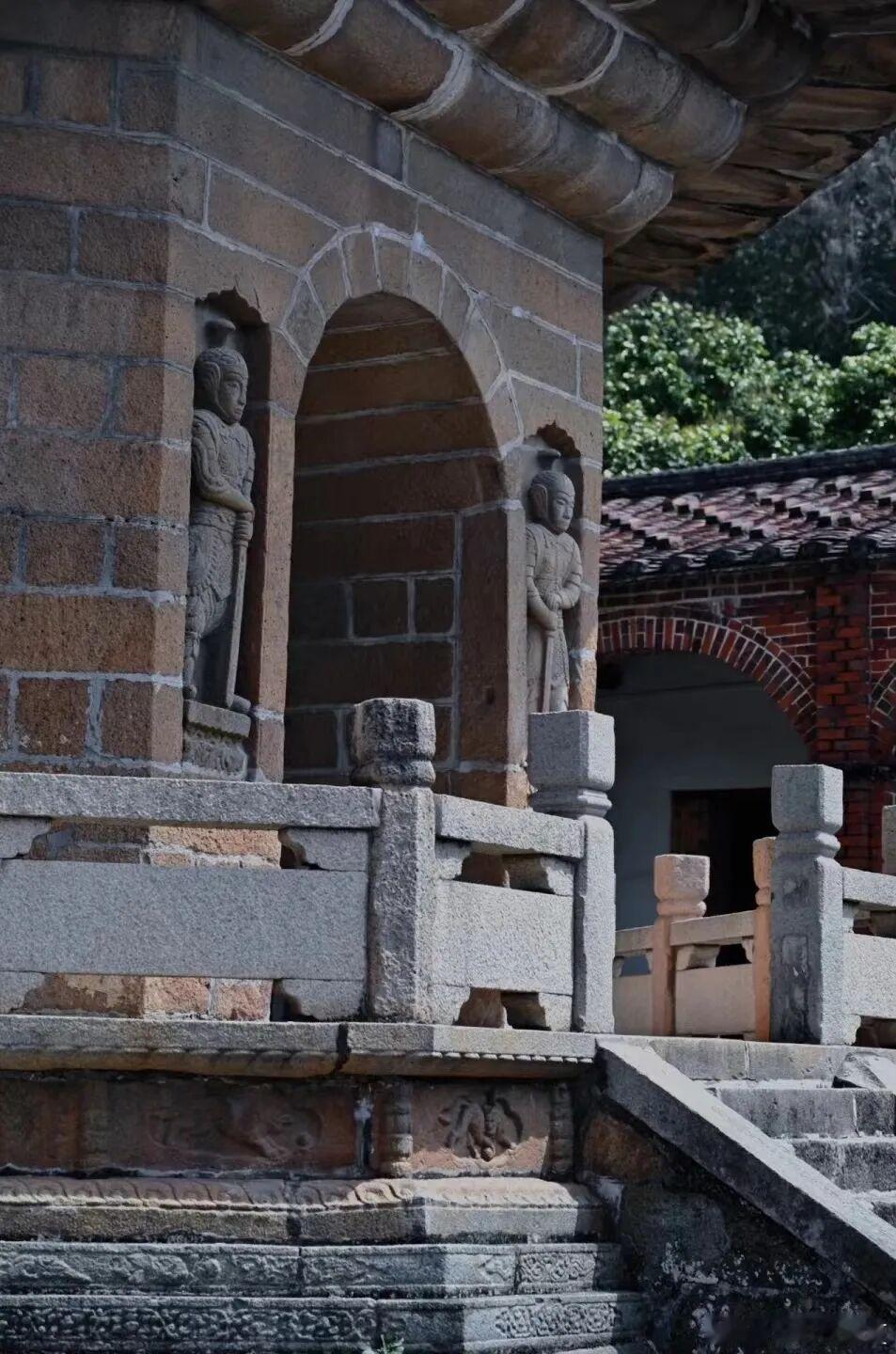 福建莆田真的被低估了，小众清新又古朴，还藏了超多美味小吃。离厦门仅1.5小时高铁