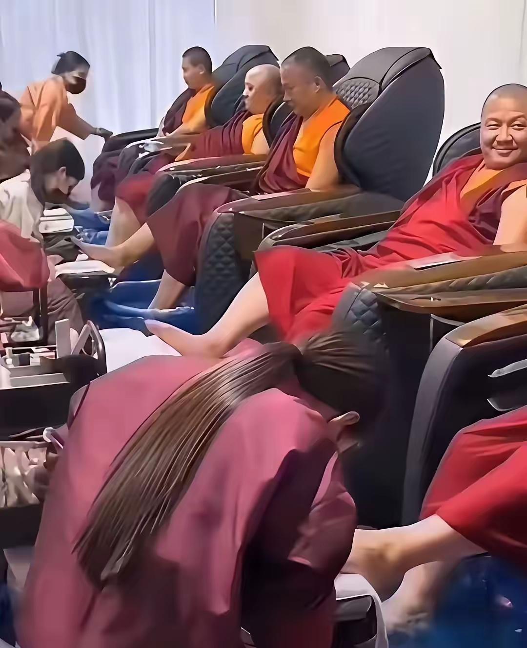 这类不劳而获的乱象，真的该好好整治了！不少年轻力壮的人披着宗教外衣，既不种地也