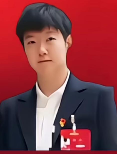 孙颖莎新身份曝光!根正苗红很多人都知道孙颖莎拥有优秀青年这份身份早在2