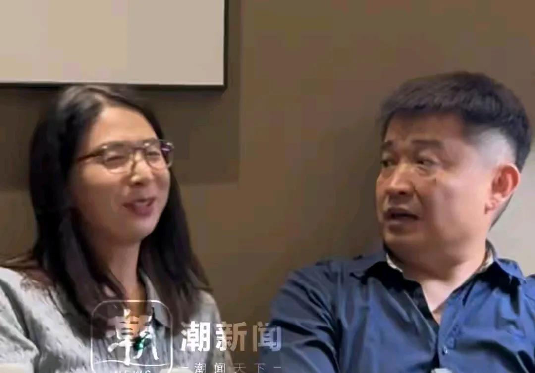遭老板性侵当事人接受采访开怀大笑，坦然讲述事件后续细节。网友表示：本来刚开始