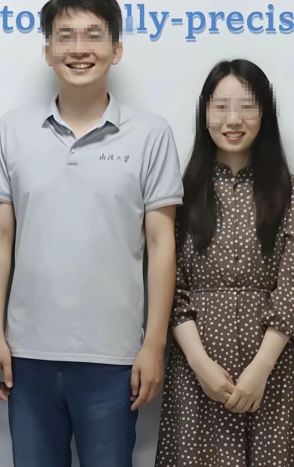 终归受影响了！安大2026年新生开学典礼上，付磊没有出现在主席台，学校官网的出席