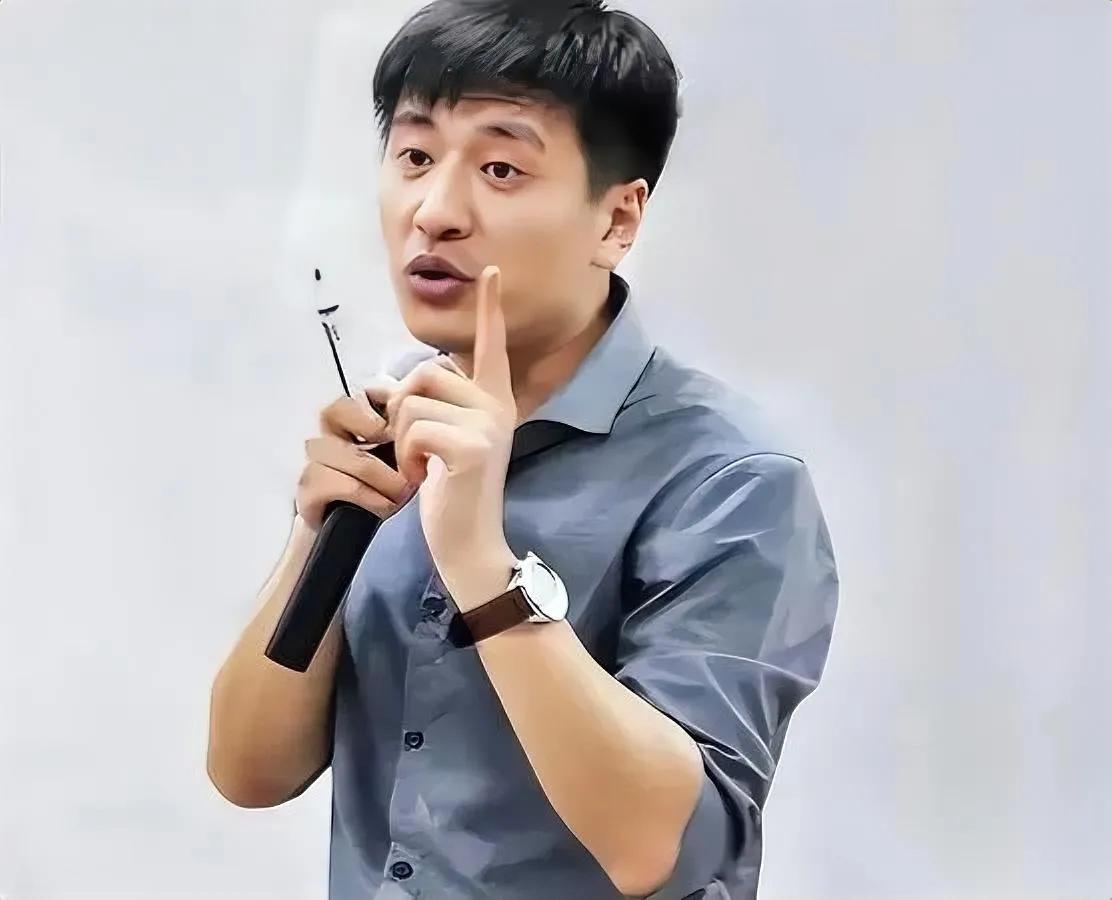 我问医生表哥：张雪峰咋病了？他：“跑步作的！”我懵了：“跑步不是健身吗？