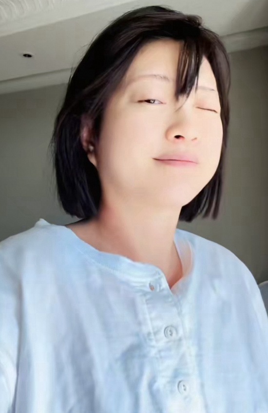 37岁包文婧孕晚期超真实日常：胖34斤仍努力进食，6月迎宝宝
