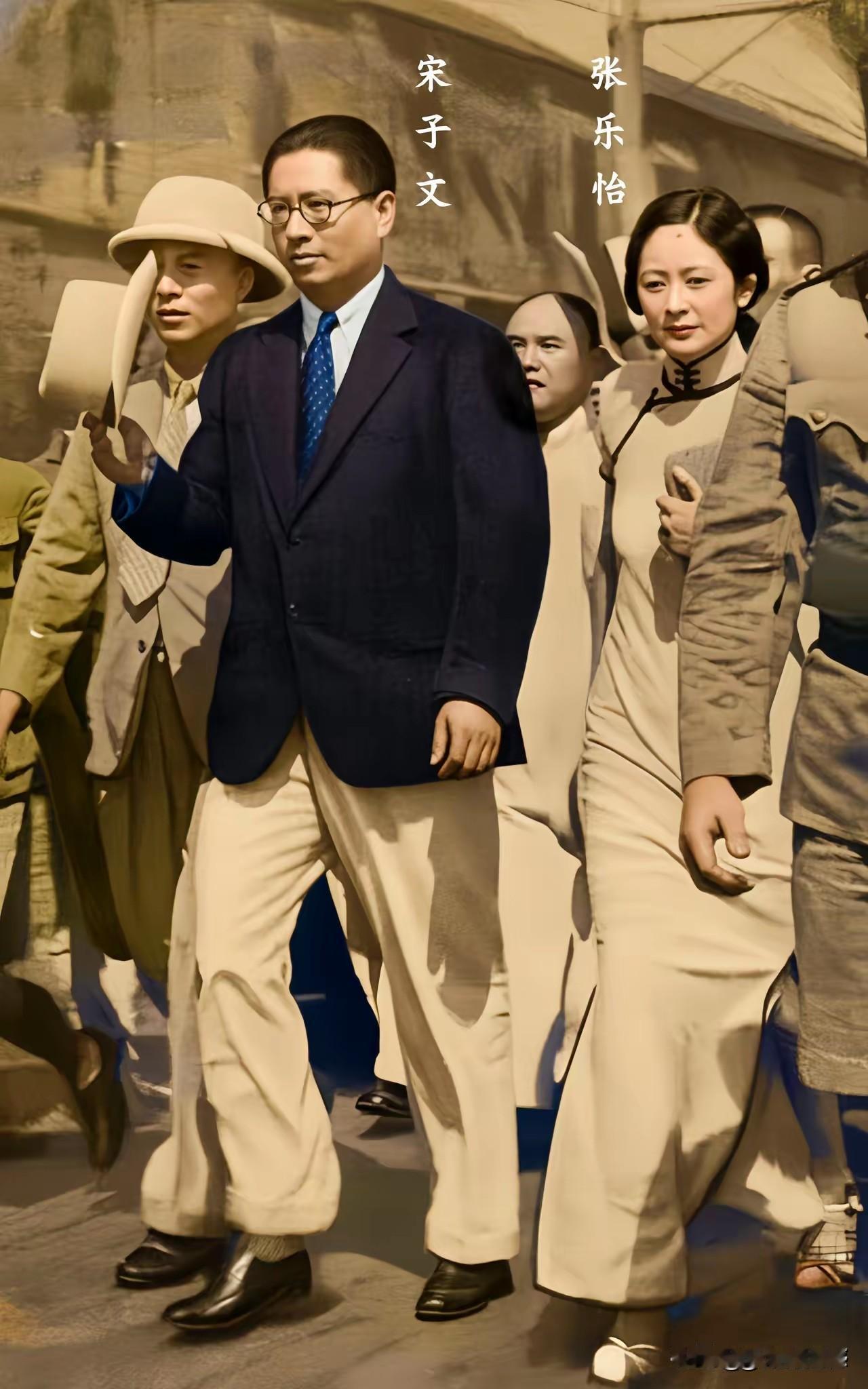 宋子文和妻子张乐怡的这张合影，据说是拍摄于一九三三年，距今已经93年了，从照片中