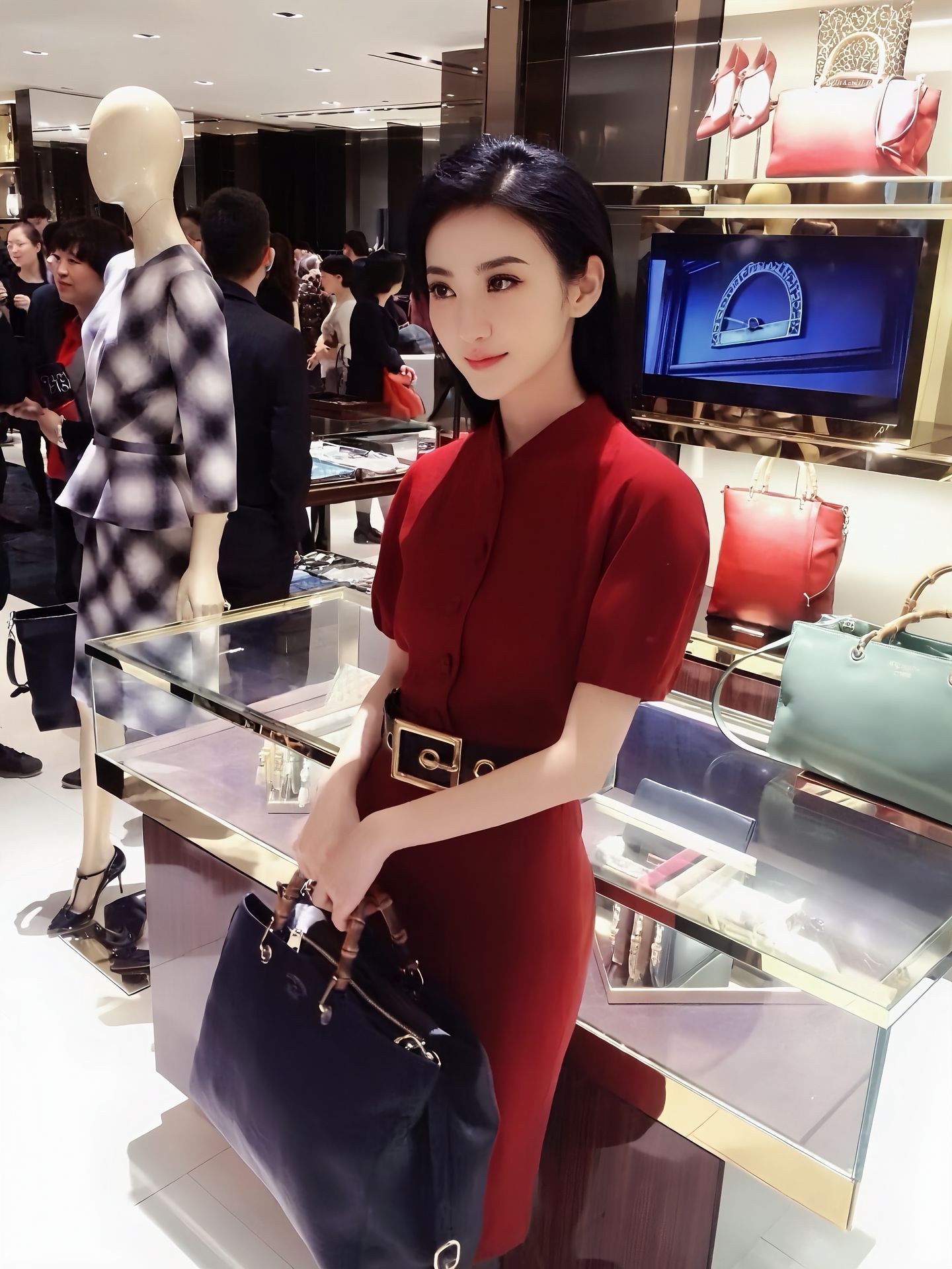 女人味是最无敌的存在​​​
