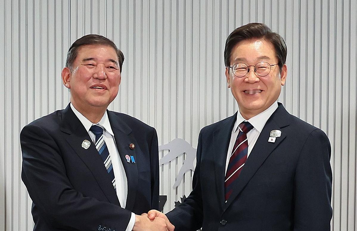 【韩方官宣李在明将访日，不到24小时中方约见日韩外交官，韩外长率先对华做出保证】