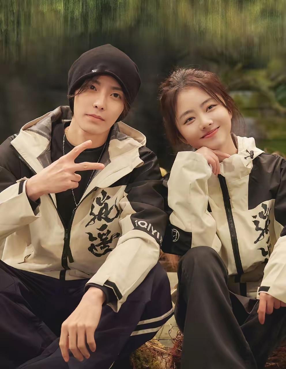 侯明昊第一次跟谭松韵演男女主，在采访中，他说了一个大实话。他说，谭松韵根本不是你