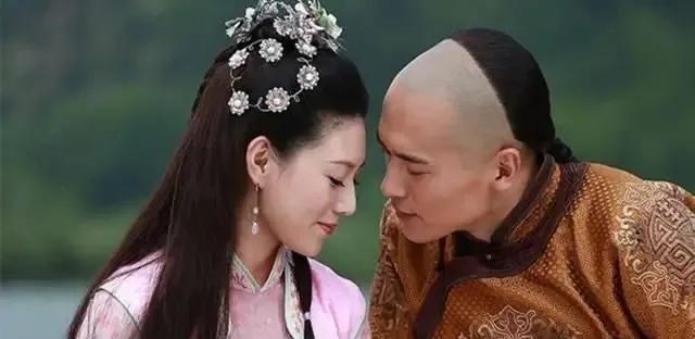 1660年，硕贵妃腹痛剧烈，顺治皇帝勃然大怒，下令将其处死。那一年深秋，