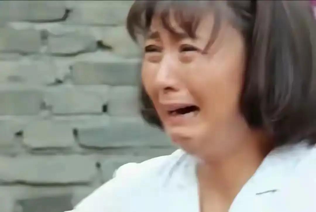 闫学晶，接下来可能要面临4个选择：1、是否公开道歉：从目前的情况来看，如果她不