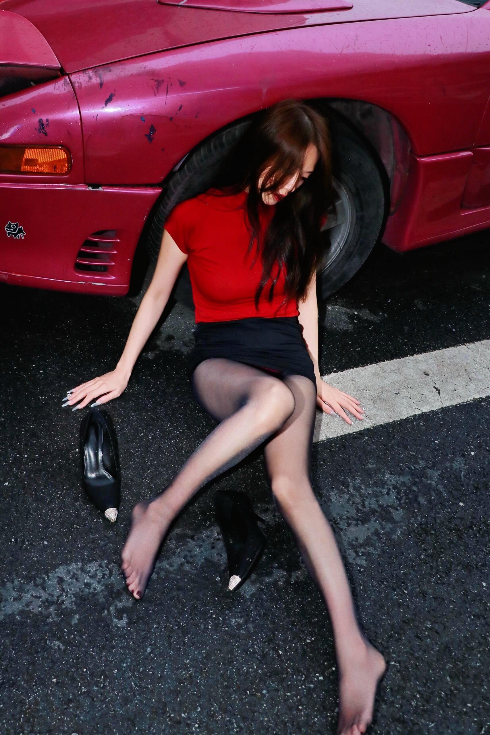 完美身材 穿搭 女人味 黑丝搭配