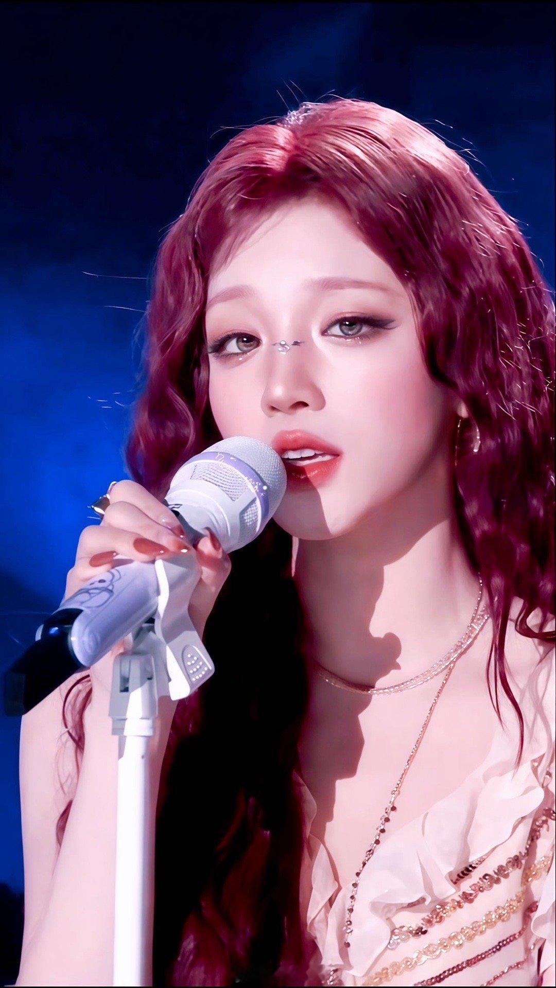 宋雨琦这段完播率100%家人们快冲！宋雨琦这段表演太有魔力，点开瞬间被吸引，看