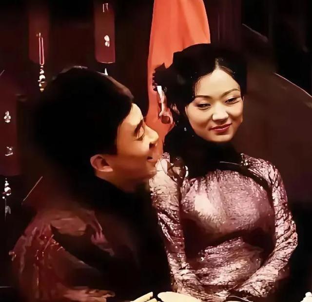 古代小妾除了满足丈夫的生理需求和生孩子以外，还有另一个变态的作用，是后来有人无意