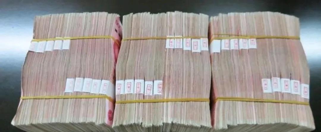 30多岁的人拿不出30万元的存款其实也很正常，你能拿出一个健康的身体就已经很不简