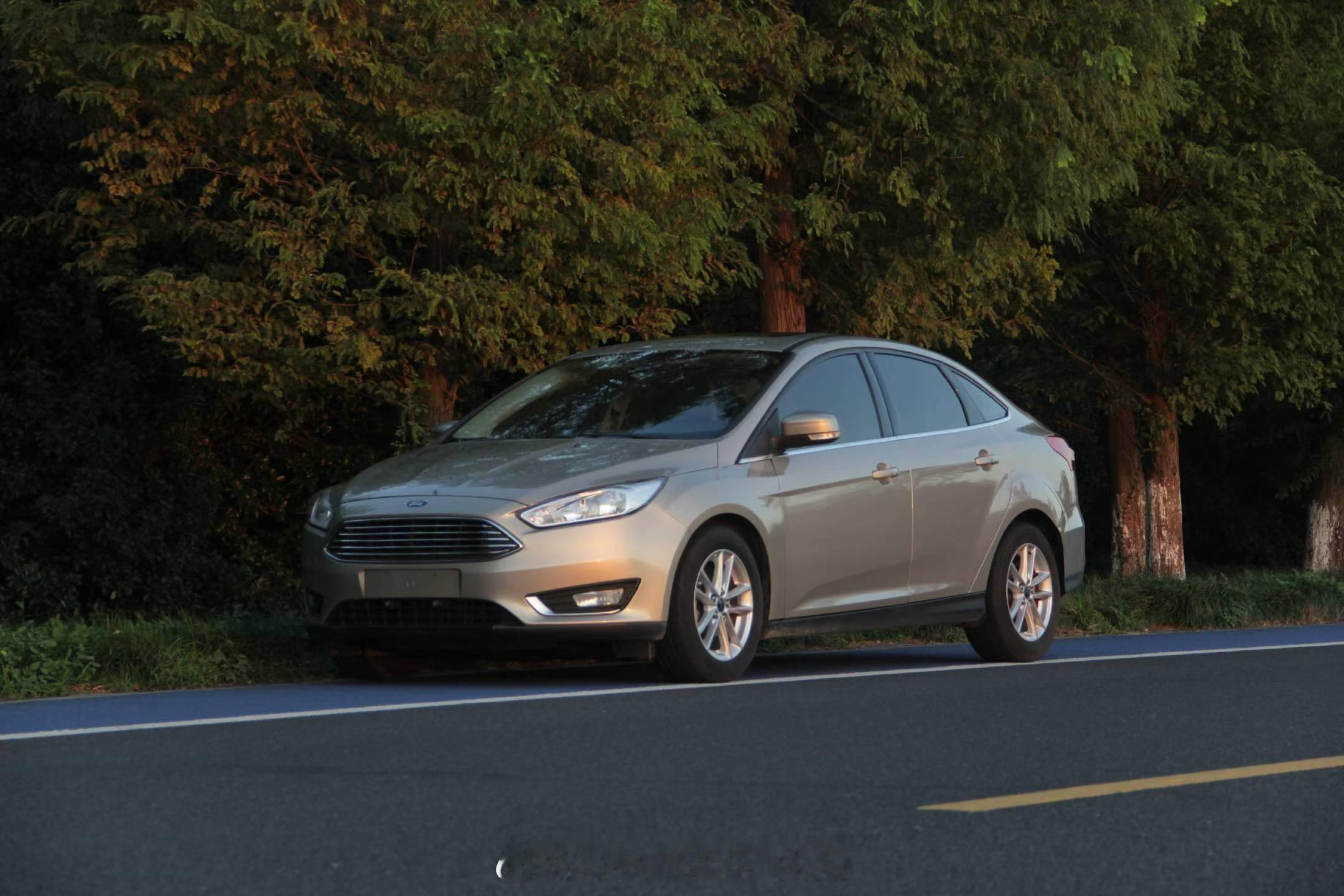 1.5T＋6AT小钢炮福特福克斯2015年上牌里程117,000km车况极其优秀