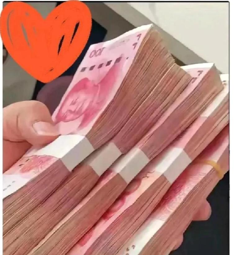 浙江一个老头，拆迁分了450万，把三子女叫回来分钱。大儿子说不要，二女儿也说不要