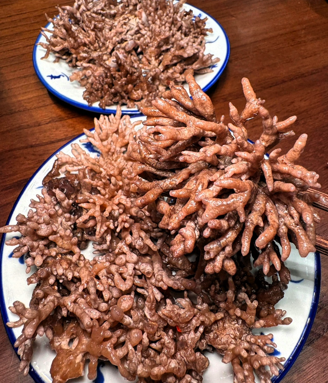 这是哪个地区的地道美食？叫啥呀，隔着屏幕都想吃