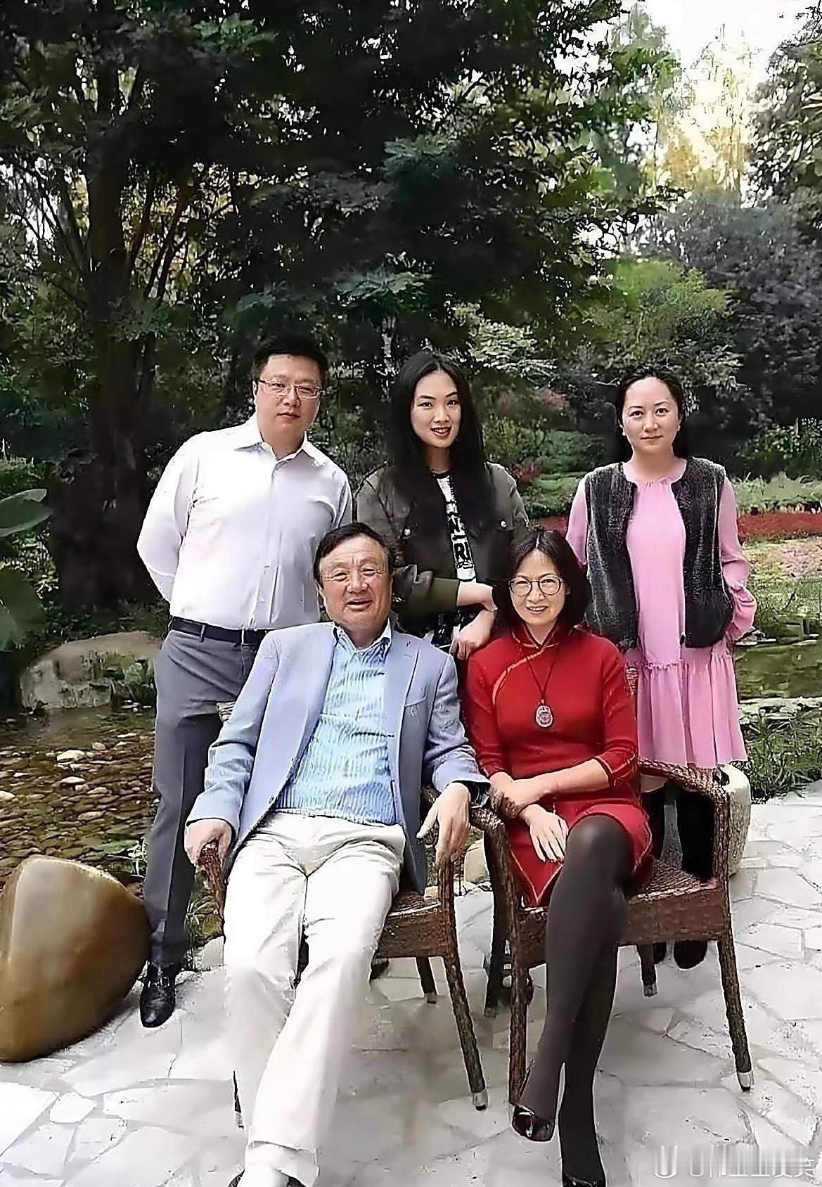 我真的会被任正非的思路给惊到，不但非常开明的让两个女儿随老婆姓，而且现在