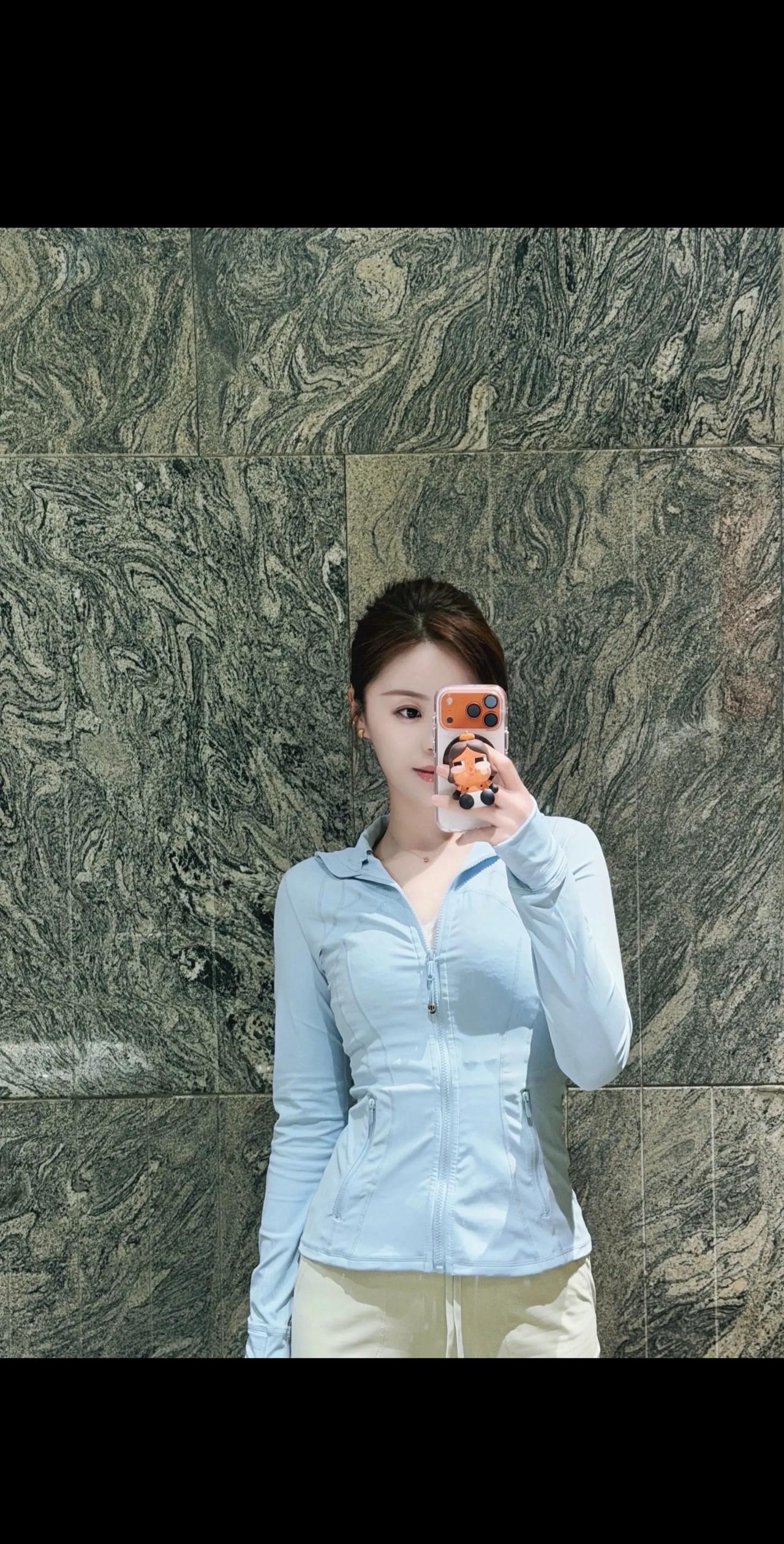 爬了坡就不要走下坡路好吗说说你们对前女友的看法吧为什么男生总是会想前女友