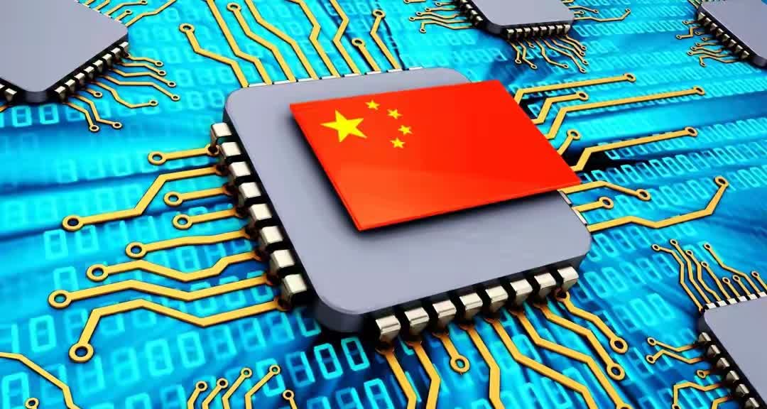 中国强硬亮剑：谁敢配合美国封杀昇腾芯片，必付出代价！5月21日，中国向