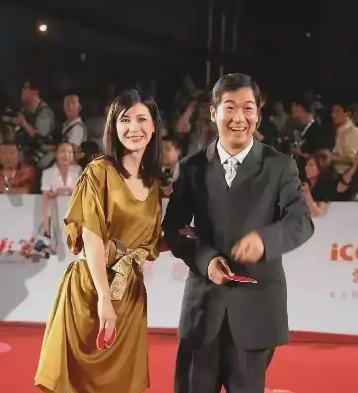 她才是张国立内心真正放不下的女人。
