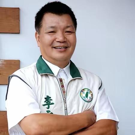 就在刚刚，前民进党立委李文忠公开发表声明，4月5日，针对郑丽文即将访陆，台湾